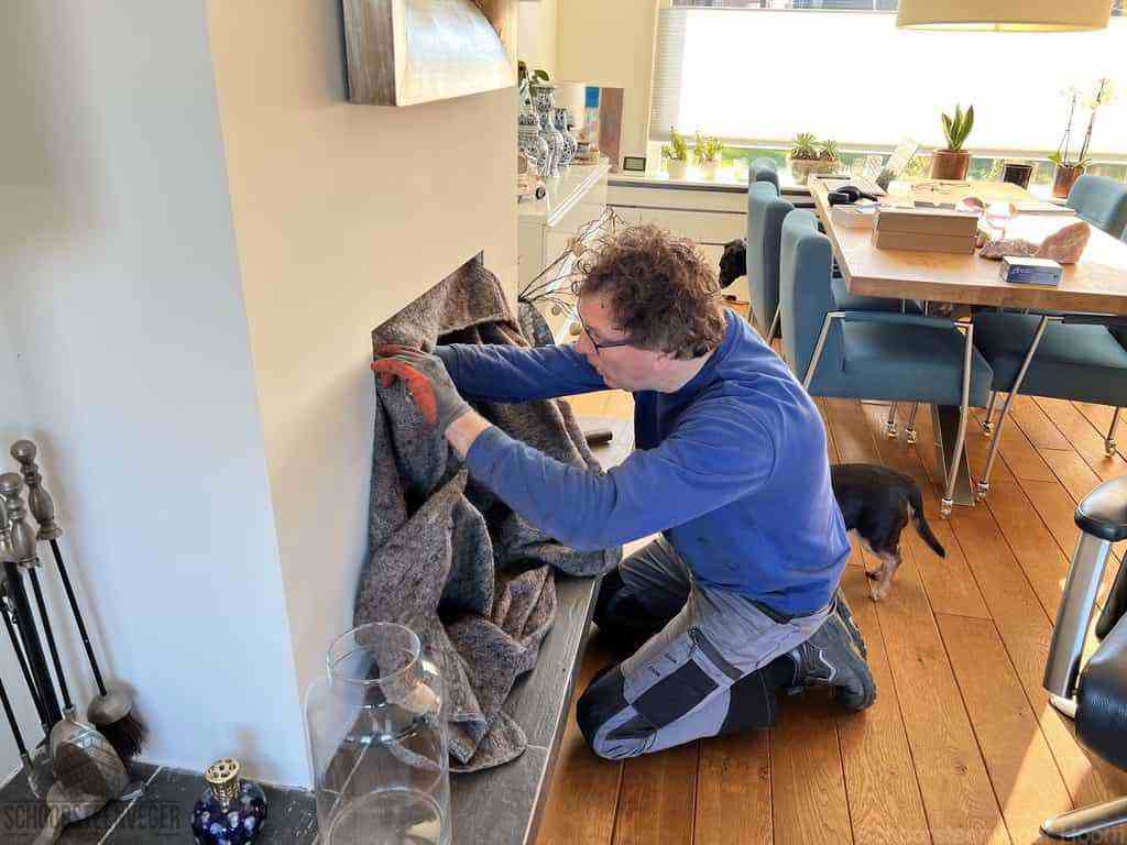 Schouwveger Hoorn kleed schoorsteenreiniger Schouwveger Hoorn kleed schoorsteenreiniger